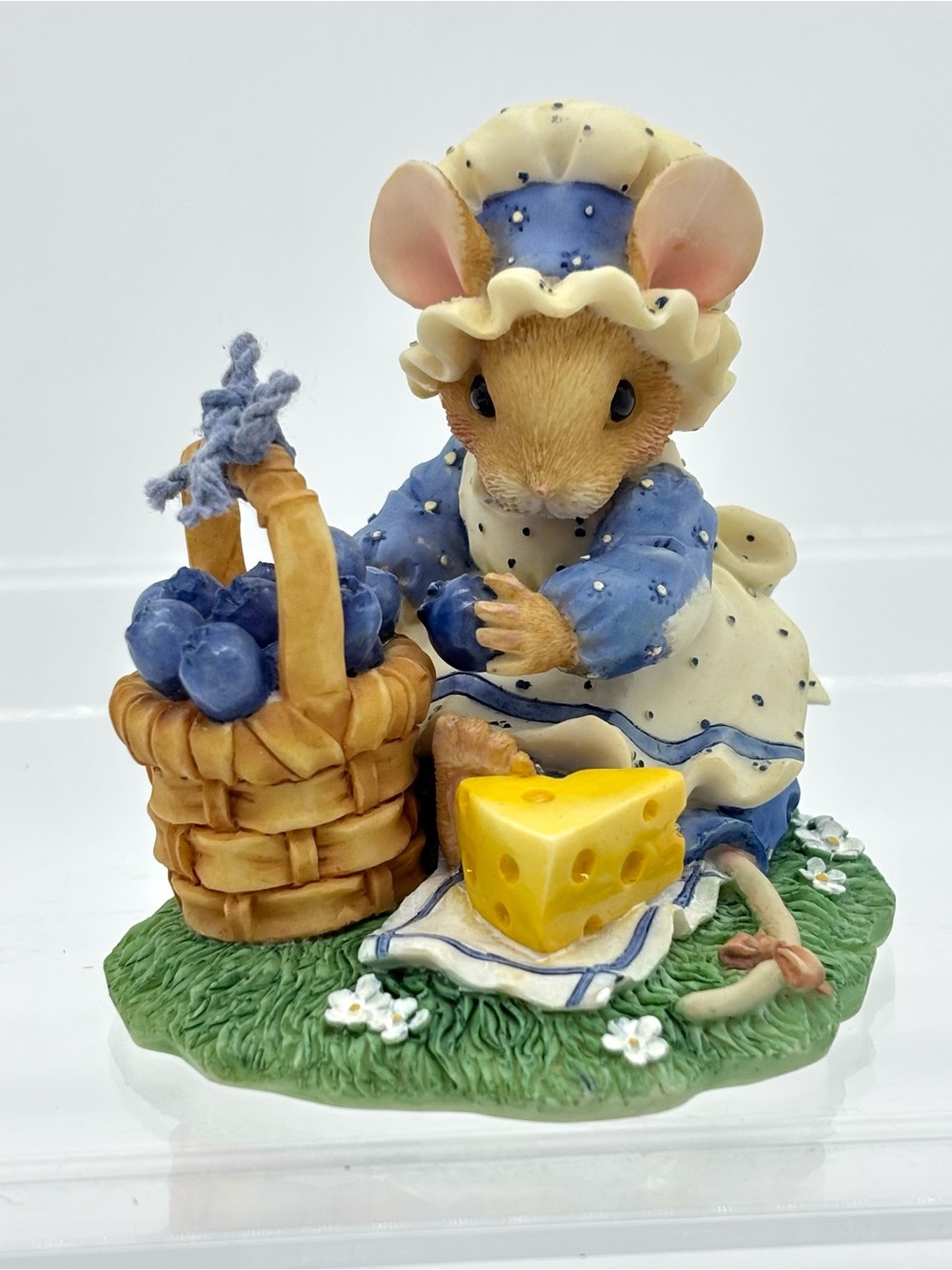 Vintage 1997 Blueberry Cheesecake Priscilla Hillman Mouse Tales 90s Cottagecore